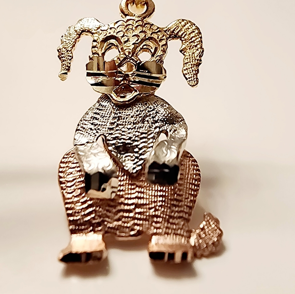 14k Gold Tri Color Moveable Suprised Bunny Pendant 🐰